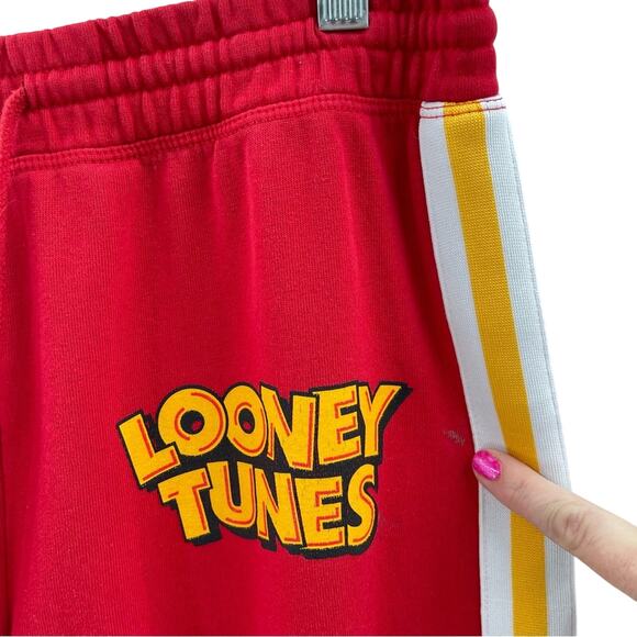Vintage Looney Tunes Crop Top Wide Leg Crop Pant Loungewear 2Pc. Set Size Medium - Picture 10 of 12